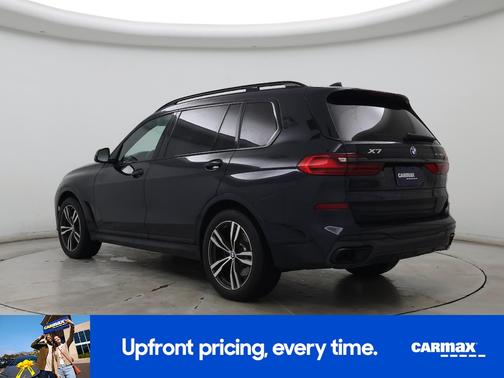 Blue 2022 BMW X7 xDrive40i