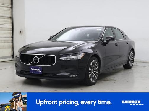 2020 Volvo S90 T6 Momentum