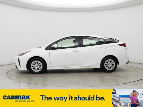 2022 Toyota Prius LE