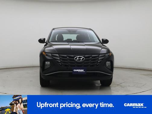 Black 2023 Hyundai TUCSON SE