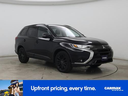 Black 2020 Mitsubishi Outlander LE