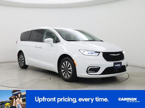 2022 Chrysler Pacifica Hybrid Touring L