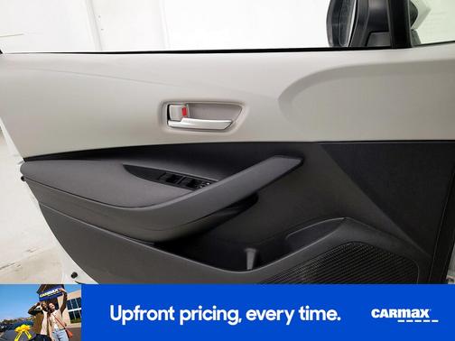 White 2020 Toyota Corolla Hybrid LE