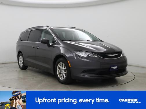 2021 Chrysler Voyager LXI