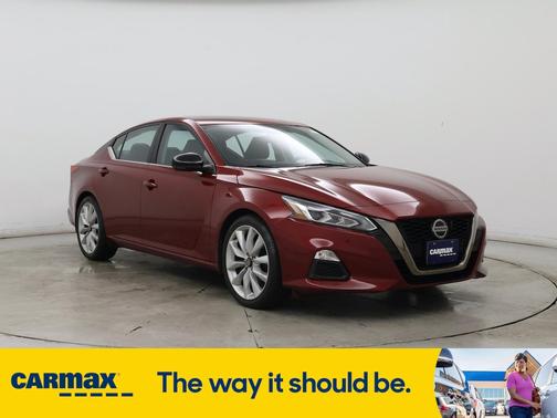 2020 Nissan Altima SR