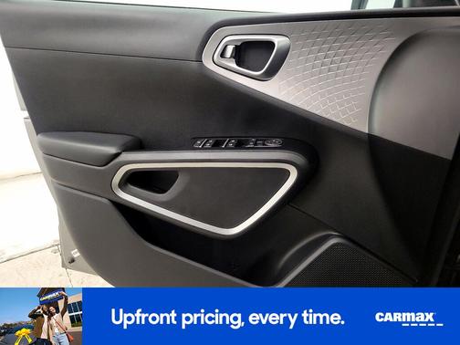 Silver 2025 Kia Soul LX