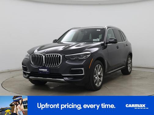 Gray 2023 BMW X5 xDrive40i
