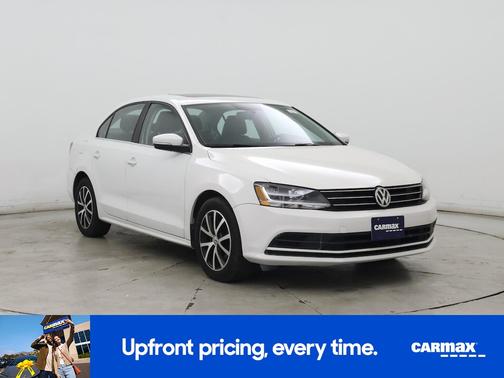 White 2017 Volkswagen Jetta SE
