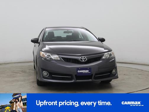 Gray 2014 Toyota Camry SE
