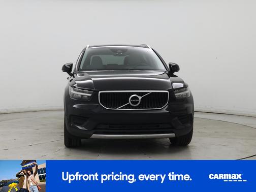2019 Volvo XC40 T5 Momentum