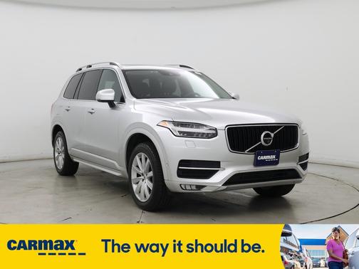 2017 Volvo XC90 T6 Momentum