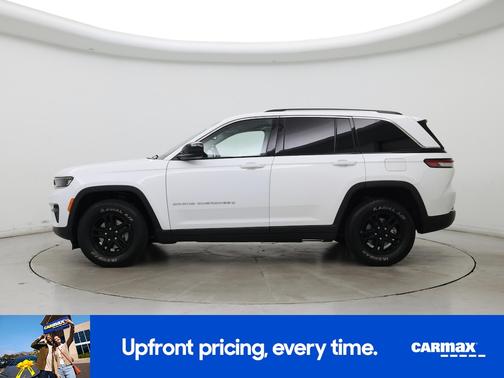 2022 Jeep Grand Cherokee Laredo