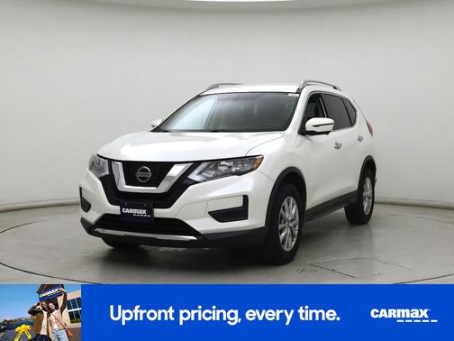 White 2018 Nissan Rogue SV