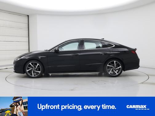 Black 2023 Hyundai SONATA SEL Plus