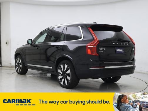 2024 Volvo XC90 Recharge Plug-In Hybrid T8 Plus Bright Theme