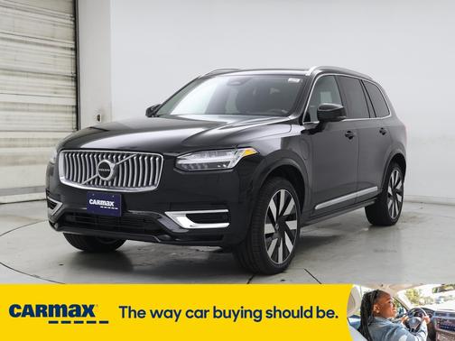 2024 Volvo XC90 Recharge Plug-In Hybrid T8 Plus Bright Theme