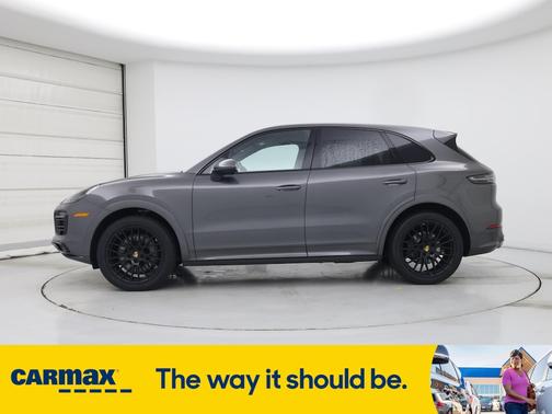 2022 Porsche Cayenne S