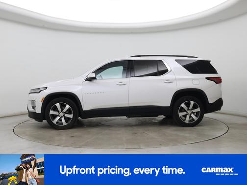 White 2023 Chevrolet Traverse LT Leather