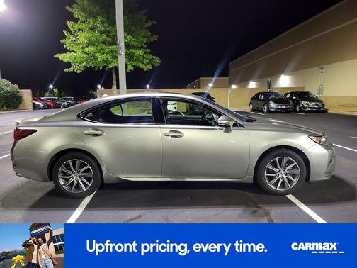 2016 Lexus ES 300h 