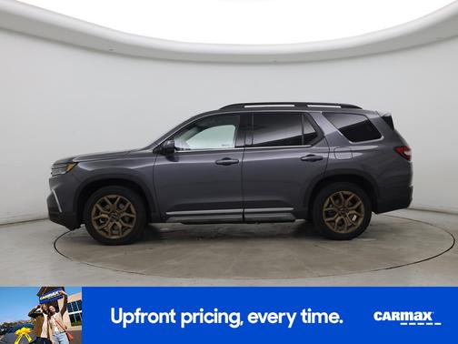 Gray 2024 Honda Pilot Touring