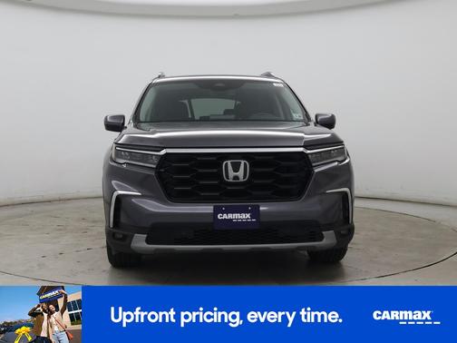 Gray 2024 Honda Pilot Touring