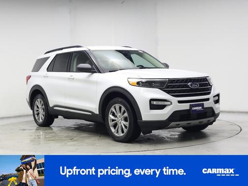 White 2020 Ford Explorer XLT