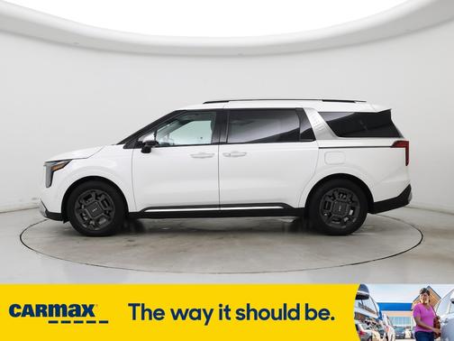 2025 Kia Carnival SX
