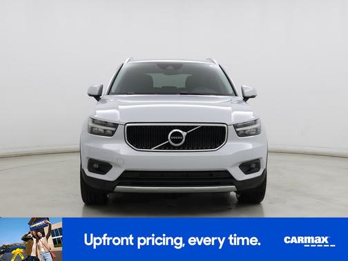 2021 Volvo XC40 T4 Momentum