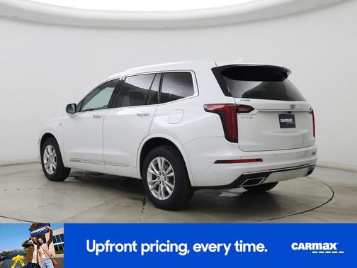 Pearl 2023 Cadillac XT6 Luxury