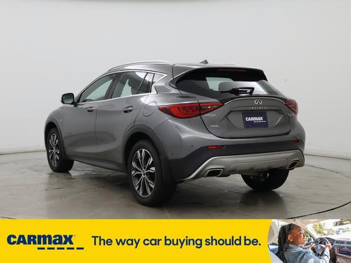 2018 INFINITI QX30 Premium