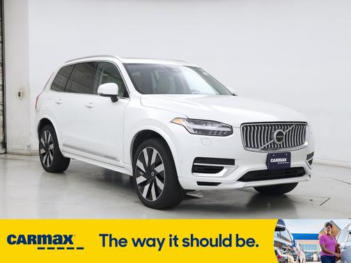2024 Volvo XC90 Recharge Plug-In Hybrid T8 Plus Bright Theme