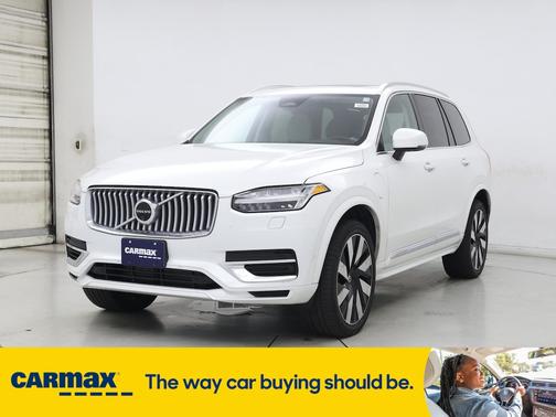 2024 Volvo XC90 Recharge Plug-In Hybrid T8 Plus Bright Theme