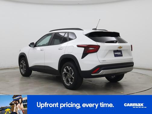White 2025 Chevrolet Trax LT