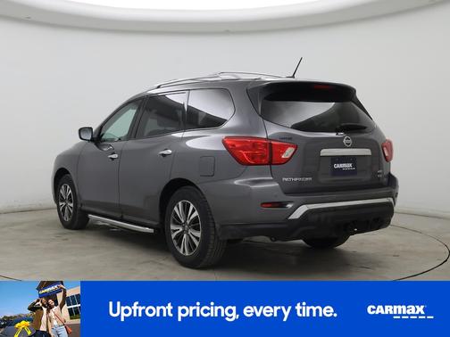 2018 Nissan Pathfinder SV