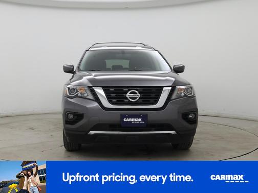 2018 Nissan Pathfinder SV