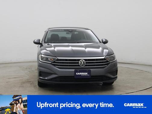 Gray 2019 Volkswagen Jetta SEL