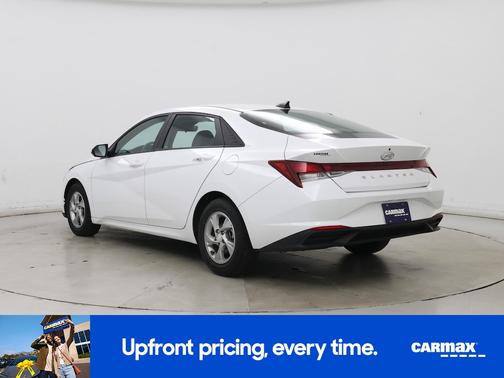 2021 Hyundai ELANTRA SE
