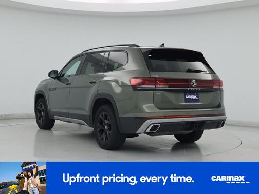 Green 2024 Volkswagen Atlas Peak Edition SEL