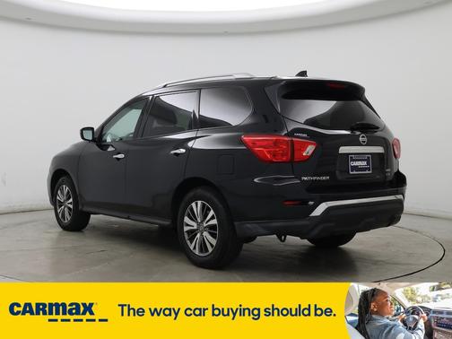 2019 Nissan Pathfinder SV