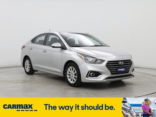 2020 Hyundai Accent SE