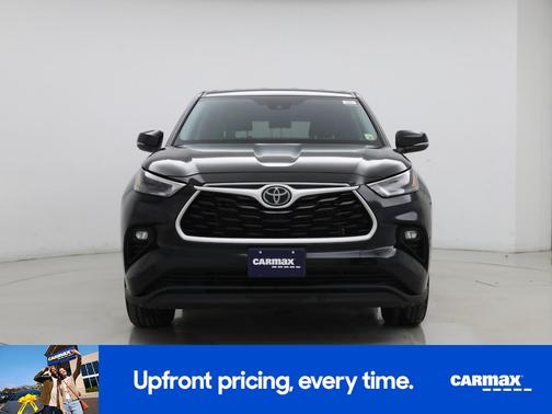 Black 2023 Toyota Highlander LE