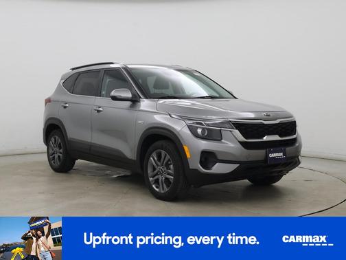 Gray 2021 Kia Seltos S