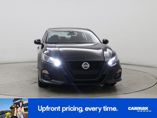 2022 Nissan Altima SR