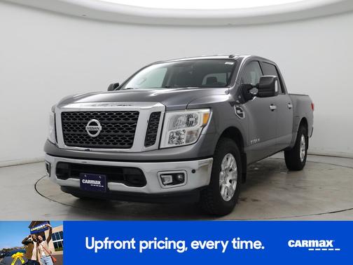 2017 Nissan Titan SV