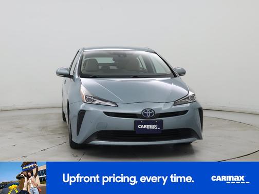 Green 2019 Toyota Prius XLE