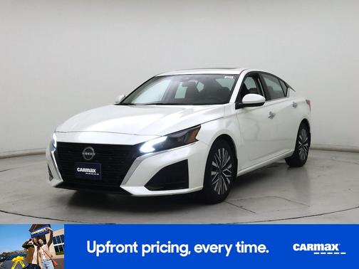 2023 Nissan Altima SV