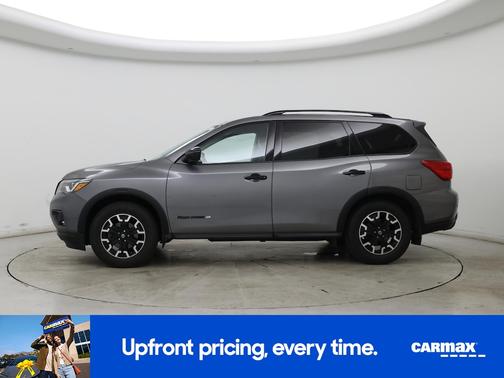 2020 Nissan Pathfinder SV