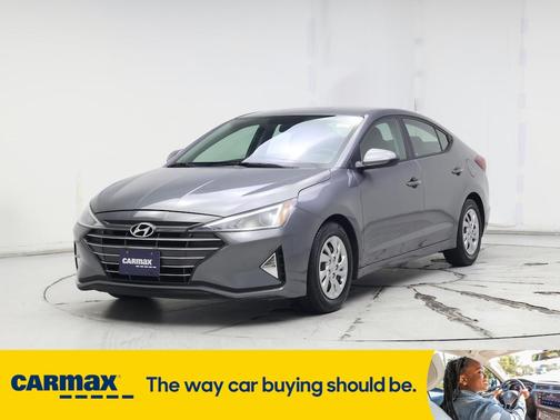 2019 Hyundai ELANTRA SE