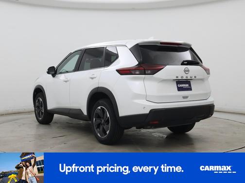 White 2025 Nissan Rogue SV