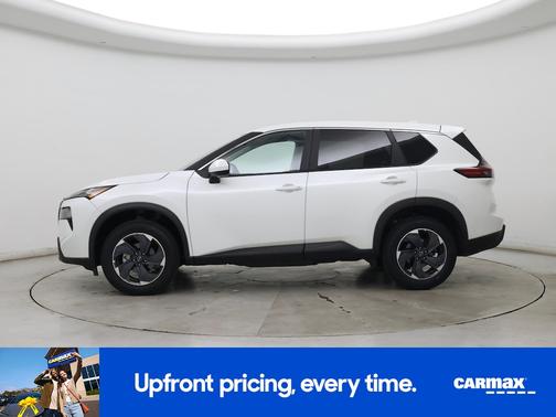 White 2025 Nissan Rogue SV